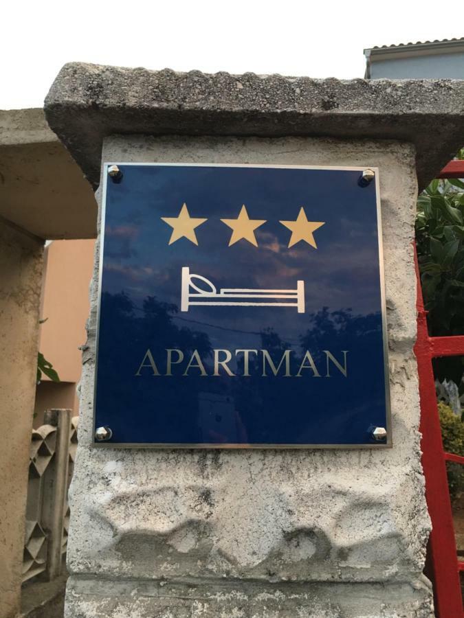Blue Moon Apartments 里耶卡 外观 照片